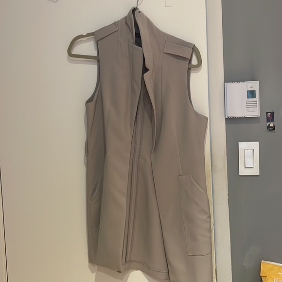 SIZE S- light colour Vest from Dynamite, barely worn - Picture 2 of 3